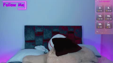 Snapshot of kirmyy_ chatting on 01/08/25, 05:59 Kirmyy online show from 01/08/25, 05:59