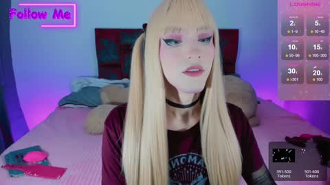 Snapshot of kirmyy_ chatting on 01/16/25, 12:12 Kirmyy online show from 01/16/25, 12:12