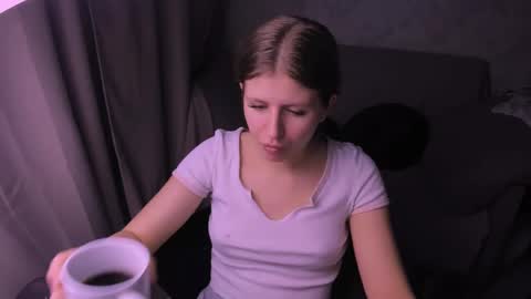 Kira online show from 02/07/25, 07:49