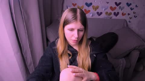 Kira online show from 02/14/25, 11:42