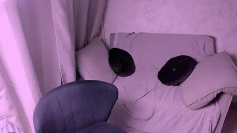 Kira online show from 03/07/25, 07:05