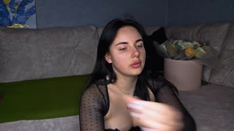 Snapshot of kirunya chatting on 12/13/25, 07:53 Kira online show from 12/13/25, 07:53