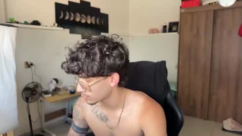 Snapshot of kisan_smith chatting on 06/19/26, 06:56 Kisan online show from 06/19/26, 06:56