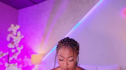 kishalove_ online show from 05/13/26, 10:23