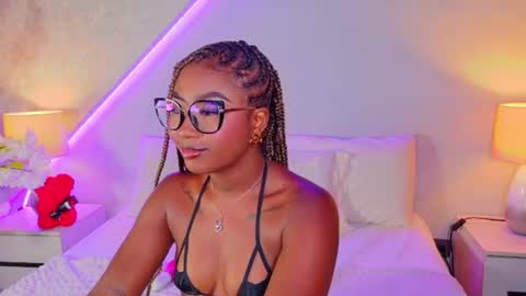 kishalove_ online show from 07/10/26, 10:18