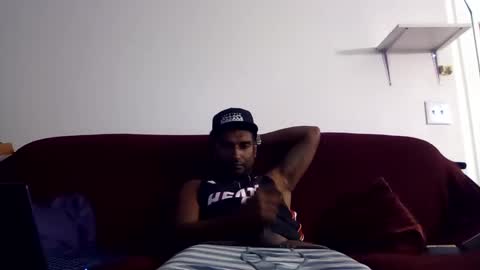 Snapshot of kishan2525 chatting on 11/18/25, 10:52 Kishan2525 online show from 11/18/25, 10:52