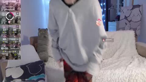 Snapshot of kisi_missi chatting on 12/05/24, 11:29 Kisi online show from 12/05/24, 11:29