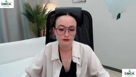 Louise online show from 06/10/26, 08:57