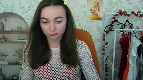 Valeria online show from 11/13/25, 06:18