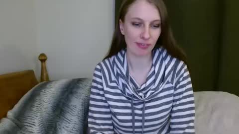 Snapshot of kissallie chatting on 12/21/24, 02:52 Allie online show from 12/21/24, 02:52