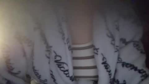 Snapshot of kissandtell1357 chatting on 10/27/25, 01:53 kissandtell1357 online show from 10/27/25, 01:53