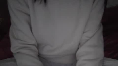 Snapshot of kissandtell1357 chatting on 12/01/25, 03:39 kissandtell1357 online show from 12/01/25, 03:39