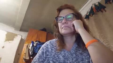 Snapshot of kissandvibe chatting on 10/19/25, 07:25 kissandvibe online show from 10/19/25, 07:25