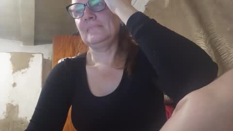 Snapshot of kissandvibe chatting on 10/28/25, 08:44 kissandvibe online show from 10/28/25, 08:44