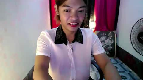 Snapshot of kisses_asian143 chatting on 11/08/25, 09:20 VICTORIA online show from 11/08/25, 09:20