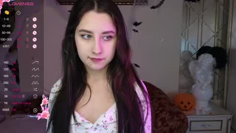 Snapshot of kisses_eva chatting on 11/09/25, 11:30 Hot Eva online show from 11/09/25, 11:30