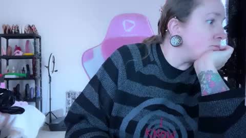 kissica online show from 02/16/26, 12:01