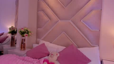 Snapshot of kisskitty__ chatting on 04/06/26, 09:16 kisskitty__ online show from 04/06/26, 09:16