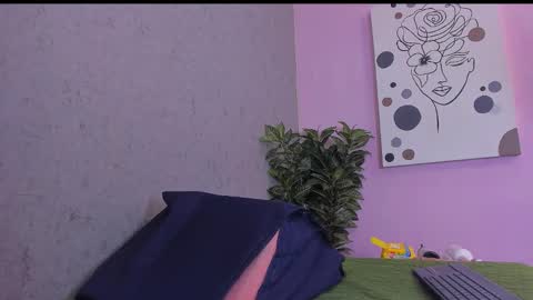 BELLA FLAME online show from 02/10/26, 07:18