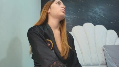 Snapshot of kissme_luna chatting on 05/09/26, 07:08 BELLA FLAME online show from 05/09/26, 07:08
