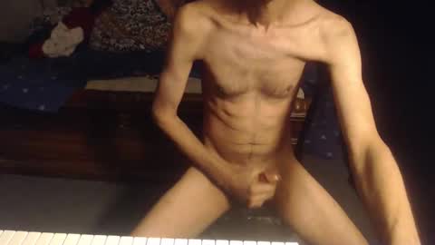 Snapshot of kissmycockandballs chatting on 11/18/25, 11:36 Your Man online show from 11/18/25, 11:36