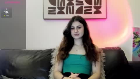 Snapshot of kissxxkruel chatting on 11/26/25, 11:28 Kissxkruel online show from 11/26/25, 11:28