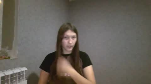kiti_kitiss online show from 10/24/25, 04:03