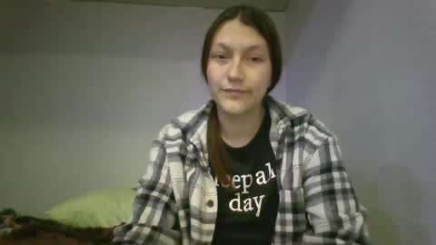 kiti_kitiss online show from 11/15/25, 04:03