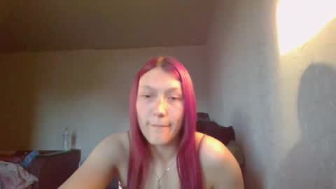 Snapshot of kiti_kitiss chatting on 05/03/26, 04:35 kiti_kitiss online show from 05/03/26, 04:35