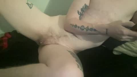 Snapshot of kitrose3 chatting on 10/21/25, 11:27 Kit online show from 10/21/25, 11:27