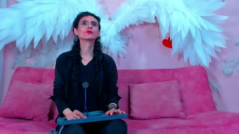 Snapshot of kitsune_zama chatting on 03/06/25, 10:36 Kitsune-sama online show from 03/06/25, 10:36