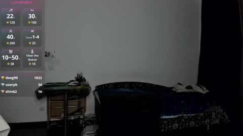 Snapshot of kitsunemoon chatting on 12/13/24, 09:52 Kitsune online show from 12/13/24, 09:52