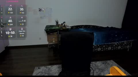 Snapshot of kitsunemoon chatting on 01/13/25, 07:31 Kitsune online show from 01/13/25, 07:31