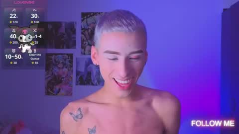 Snapshot of kitsuneplay_ chatting on 07/10/26, 12:15 Salvatore online show from 07/10/26, 12:15