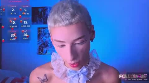 Snapshot of kitsuneplay_ chatting on 07/15/26, 10:48 Salvatore online show from 07/15/26, 10:48