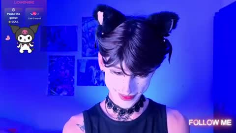 Snapshot of kitsuneplay_ chatting on 07/23/26, 01:30 Salvatore online show from 07/23/26, 01:30