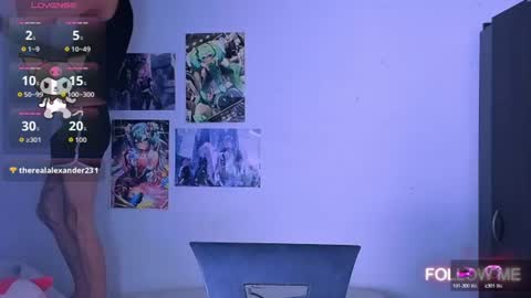 Snapshot of kitsuneplay_ chatting on 07/23/26, 01:58 Salvatore online show from 07/23/26, 01:58