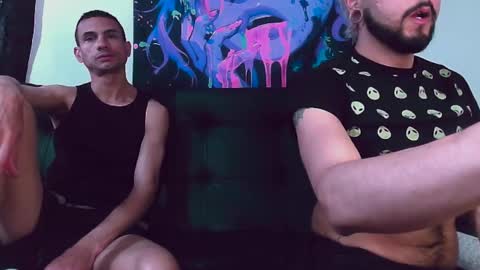 Snapshot of kitsuneshadow22 chatting on 09/21/25, 09:38 Alejandro online show from 09/21/25, 09:38