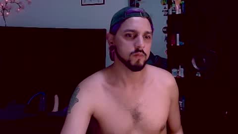 Snapshot of kitsuneshadow22 chatting on 09/28/25, 01:00 Alejandro online show from 09/28/25, 01:00