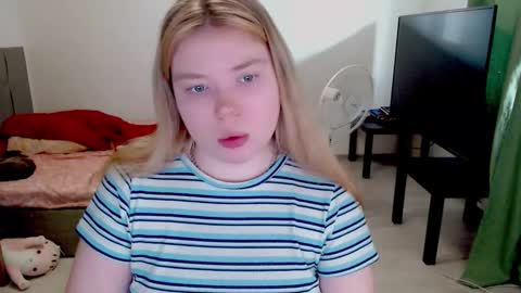 Jennyblonde and Emmabrunette online show from 02/24/26, 01:09