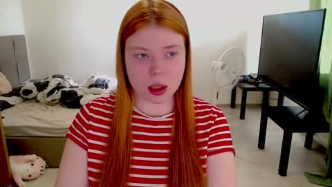 Jennyblonde and Emmabrunette online show from 03/04/26, 10:21