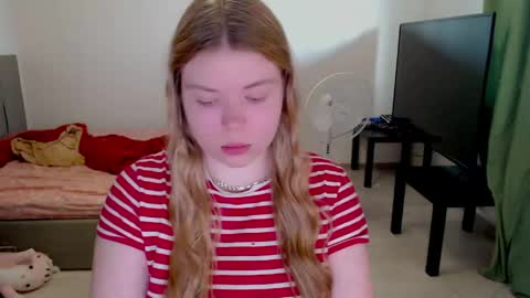 Jennyblonde and Emmabrunette online show from 05/11/26, 04:04