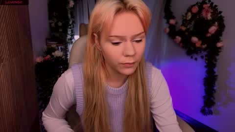 Snapshot of kitten_murray chatting on 11/13/25, 06:34 barbara online show from 11/13/25, 06:34