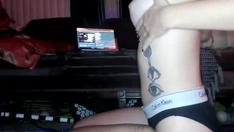 kittenqueen333 online show from 01/06/26, 03:32