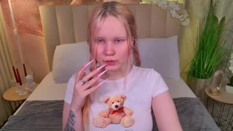 kittenxoann online show from 04/10/26, 05:39