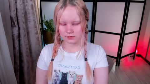Snapshot of kittenxoann chatting on 04/30/26, 05:52 kittenxoann online show from 04/30/26, 05:52
