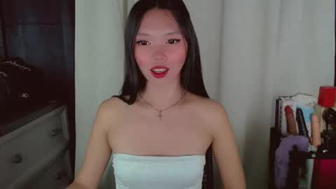 Snapshot of kitteylovesyou chatting on 06/08/26, 08:53 KITTY online show from 06/08/26, 08:53