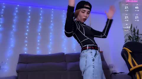 Veronica online show from 02/11/26, 01:05