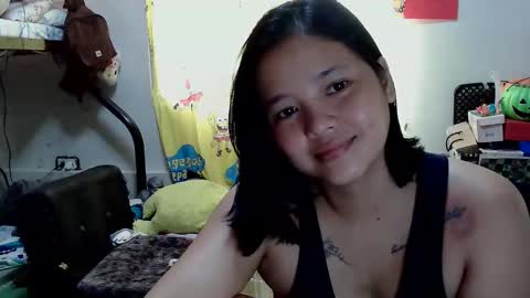 Snapshot of kittlyn chatting on 10/01/25, 01:55 kittlyn online show from 10/01/25, 01:55