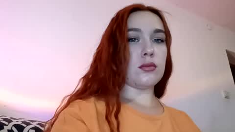 Snapshot of kitty333019 chatting on 07/19/26, 09:18 kitty333019 online show from 07/19/26, 09:18